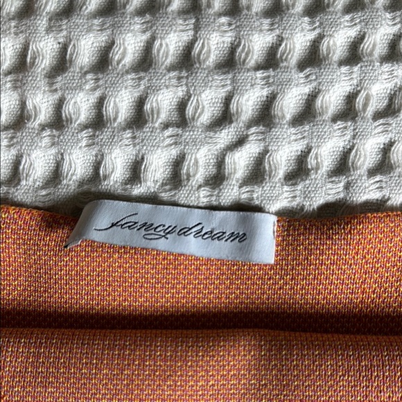 Colorful Abstract Crop Top - Picture 4 of 6